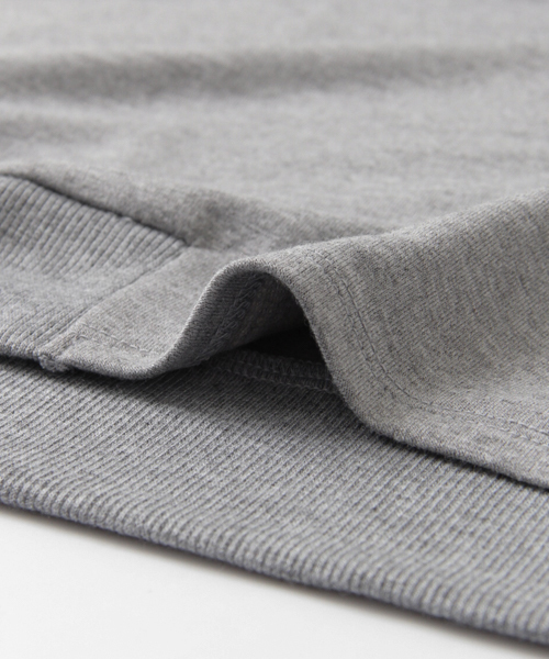 URBAN RESEARCH（アーバンリサーチ）の「UR TRベア裏毛クルーネックワンピース	（ワンピース・レディース・グレー/ネイビー・FREE）」の6枚目の写真