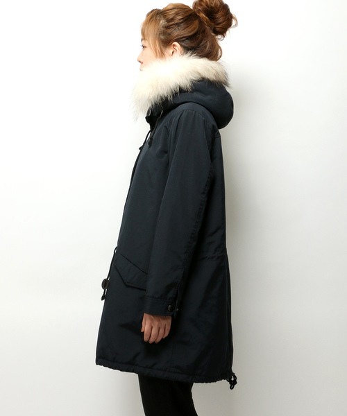 LBC（エルビーシー）の「Eコットンフードボアファーコート（モッズコート・レディース・ネイビー/オリーブ/モカ・MEDIUM/LARGE）」の6枚目の写真