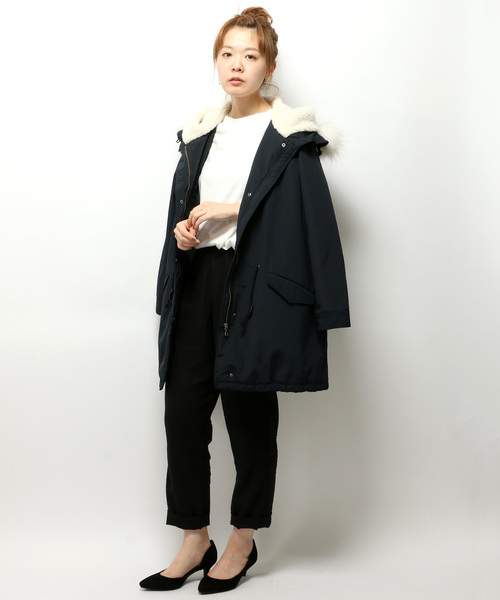 LBC（エルビーシー）の「Eコットンフードボアファーコート（モッズコート・レディース・ネイビー/オリーブ/モカ・MEDIUM/LARGE）」の4枚目の写真