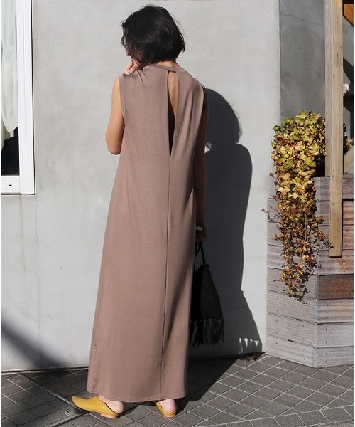 TODAYFUL（トゥデイフル）の「バッグスリットワンピース（ワンピース・レディース・ブラック/グレイッシュベージュ/オレンジ・38inch/36inch）」の8枚目の写真