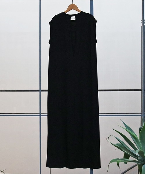 TODAYFUL（トゥデイフル）の「バッグスリットワンピース（ワンピース・レディース・ブラック/グレイッシュベージュ/オレンジ・38inch/36inch）」の9枚目の写真