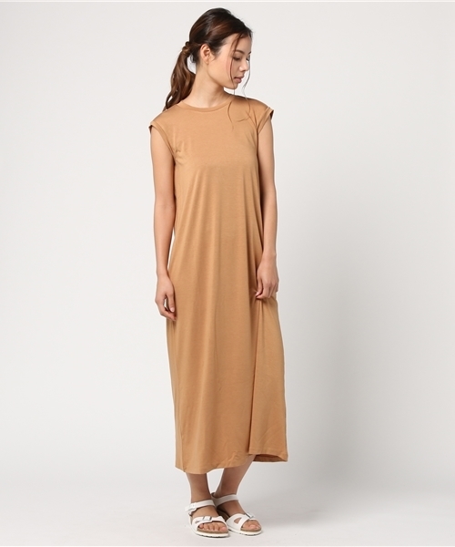 TODAYFUL（トゥデイフル）の「バッグスリットワンピース（ワンピース・レディース・ブラック/グレイッシュベージュ/オレンジ・38inch/36inch）」の14枚目の写真