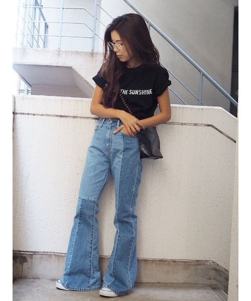 Ungrid(アングリッド)の「リメイクベルボトムデニム(デニムパンツ・レディース・ブルー・24inch/26inch/25inch)」の3枚目の写真