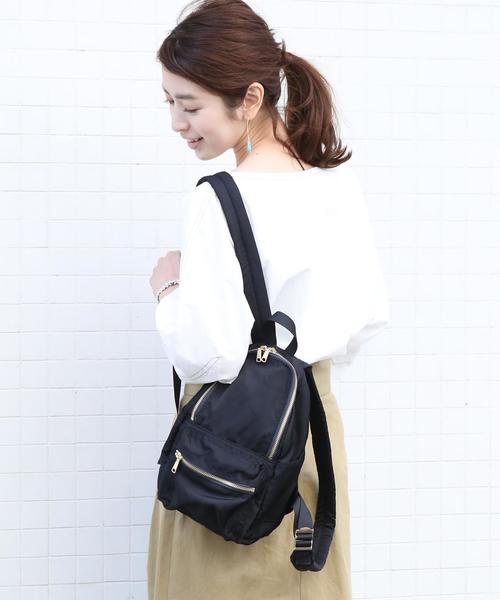 BEAUTY&YOUTH UNITED ARROWS（ビューティーアンドユースユナイテッドアローズ）の「BY ソフトミニリュック ◆（バックパック/リュック・レディース・ベージュ/ネイビー/ブラック・FREE）」の2枚目の写真