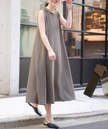 たっぷりAラインエンボス加工ワンピース