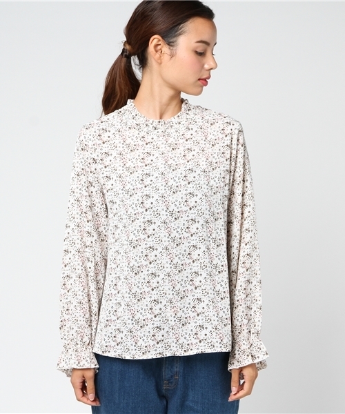 RAY CASSIN（レイカズン）の「シャーリングハイネック小花柄ブラウス（シャツ/ブラウス・レディース・ブラック/ネイビー/グリーン/オフホワイト・FREE）」の10枚目の写真