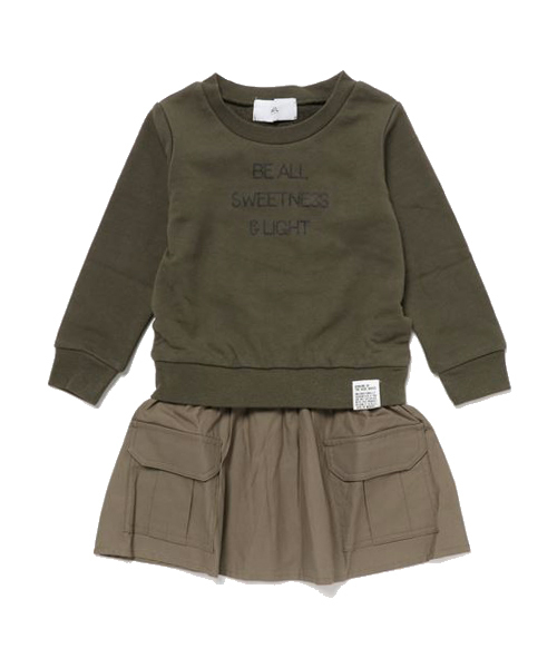 AZUL by moussy（アズールバイマウジー）の「ドッキングカーゴワンピース（ワンピース・キッズ・ブラック/カーキ・100/110/120/130）」の2枚目の写真