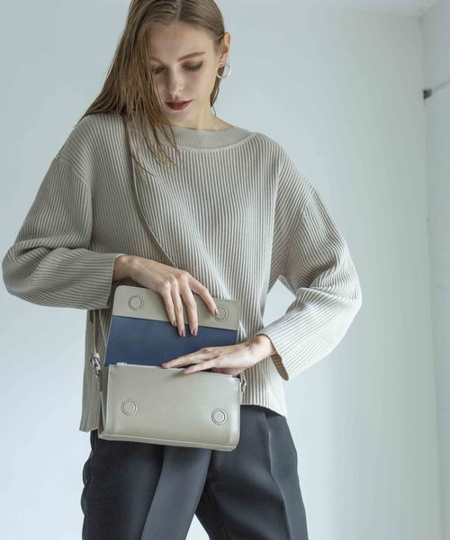 YAHKI(ヤーキ)の「【YAHKI】《STUDIOUS別注》お財布ショルダー YH-185(ショルダーバッグ・レディース・ブラック/ベージュ/フューシャピンク/ベージュ系その他・FREE)」の4枚目の写真