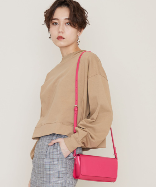 YAHKI(ヤーキ)の「【YAHKI】《STUDIOUS別注》お財布ショルダー YH-185(ショルダーバッグ・レディース・ブラック/ベージュ/フューシャピンク/ベージュ系その他・FREE)」の2枚目の写真