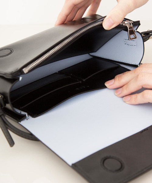 YAHKI(ヤーキ)の「【YAHKI】《STUDIOUS別注》お財布ショルダー YH-185(ショルダーバッグ・レディース・ブラック/ベージュ/フューシャピンク/ベージュ系その他・FREE)」の7枚目の写真