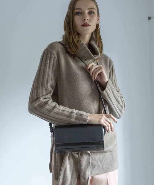 YAHKI(ヤーキ)の「【YAHKI】《STUDIOUS別注》お財布ショルダー YH-185(ショルダーバッグ・レディース・ブラック/ベージュ/フューシャピンク/ベージュ系その他・FREE)」の13枚目の写真