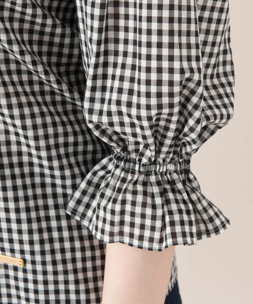 BLUE LABEL CRESTBRIDGE（ブルーレーベルクレストブリッジ）の 