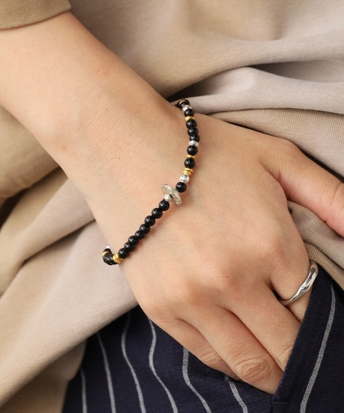 Akashic Tree(アカシックツリー)の「AkashicTree / アカシックツリー NATURAL STONE(ONYX) BRACELET メンズ 夏物 夏服(ブレスレット・メンズ・ブラック・FREE)」の6枚目の写真