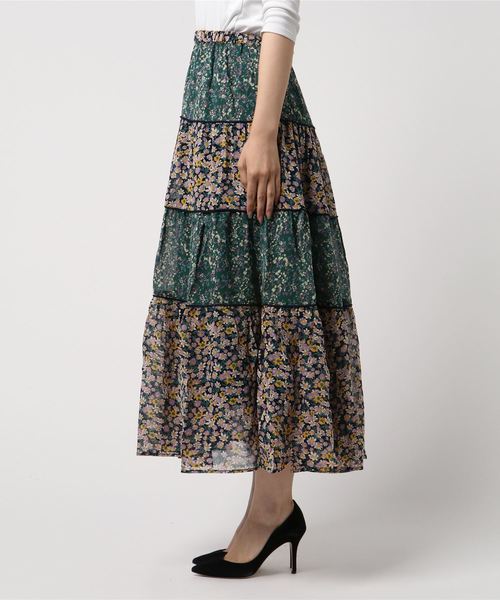 LOWRYS FARM(ローリーズファーム)の「ハナガラティアードスカート 803013(スカート・レディース・ブラウン/グリーン・FREE)」の3枚目の写真