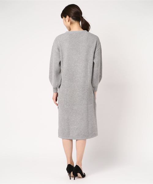 rps（アールピーエス）の「ワッフル編みボリューム袖ニットワンピース（ワンピース・レディース・ブラック/アイボリー/杢グレー・M）」の8枚目の写真