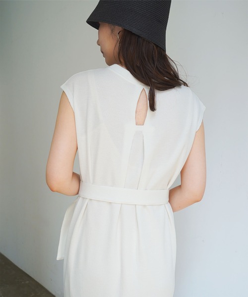 titivate（ティティベイト）の「ﾗｳﾝﾄﾞﾈｯｸﾜｯﾌﾙｶｯﾄｿｰﾜﾝﾋﾟｰｽ（ワンピース・レディース・ブラック/ネイビー/オフホワイト/ブラウン/カーキ/杢グレー・S/M/L）」の13枚目の写真