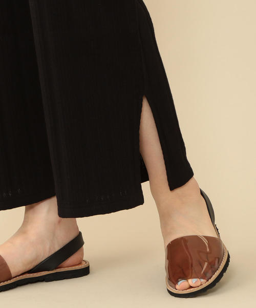 BEAUTY&YOUTH UNITED ARROWS（ビューティーアンドユースユナイテッドアローズ）の「【WEB限定】by※∴ リブジャカードスリットワイドパンツ -手洗い可能-о（その他パンツ・レディース・オフホワイト/オリーブ/ブラック・FREE）」の7枚目の写真