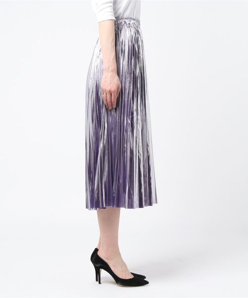 Libby&Rose（リビーアンドローズ）の「メタリックプリーツスカート（スカート・レディース・ブラック/ベージュ/シルバー/パープル・FREE）」の5枚目の写真