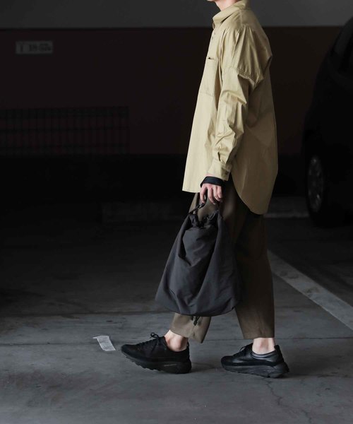 KAZUYUKI KUMAGAI ATTACHMENT（カズユキクマガイアタッチメント）の「コンパクトストレッチツイル ドルマンスリーブシャツL/S（シャツ/ブラウス・メンズ・ホワイト/ブラック/ライトブラウン/グリーン系その他・1/2/3）」の15枚目の写真