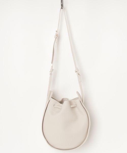 PARKS TOKYO SELECT（パークストウキョウセレクト）の「ﾗｳﾝﾄﾞｷﾝﾁｬｸBAG（ショルダーバッグ・レディース・ブラック/アイボリー/キャメル・FREE）」の7枚目の写真