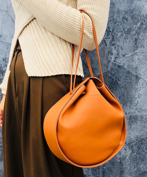 PARKS TOKYO SELECT（パークストウキョウセレクト）の「ﾗｳﾝﾄﾞｷﾝﾁｬｸBAG（ショルダーバッグ・レディース・ブラック/アイボリー/キャメル・FREE）」の12枚目の写真