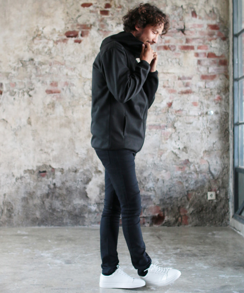 LIL VENDARS（リルヴェンダース）の「TECH ストレッチ 防風 3レイヤー