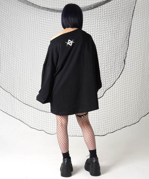 REFLEM (レフレム) バルーン 袖 オフショル トップス REFLEM（レフレム）の「バルーン袖オフショルトップス（Tシャツ