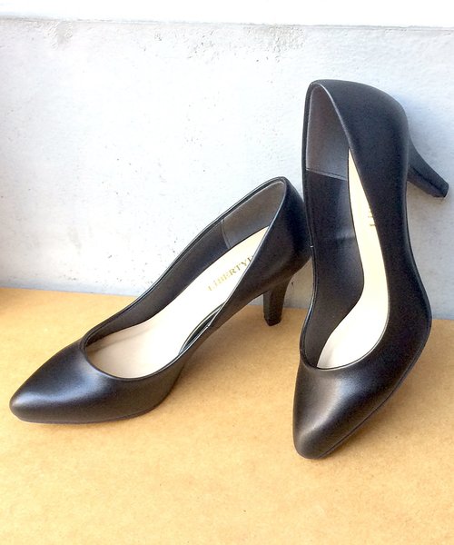LibertyDoll（リバティードール）の「Liberty Doll / ポインテッドトゥ8cmピンヒール走れる美脚パンプス(5314)（パンプス・レディース・その他1/アイボリー/モスグリーン/レッド/シルバー/ゴールド/ブラック/ホワイト/ベージュ/ダークブラウン/ネイビー/ブラウン/グレー/ベージュ系その他/ブラウン系その他/キャメル/シルバー系その他/レオパード/ゴールド系その他/ワイン/パイソン/ホワイト系その他2/ブラック系その他3/ブラック系その他4/ブラック系その他5/ブラック系その他6/ブラウン系その他2/ベージュ系その他2/マスタード/ブルー系その他/ブラック系その他/ホワイト系その他/ブラック系その他2/グレー系その他/ピンク/オレンジ/ロイヤルブルー/ライトブルー/グリーン系その他/ブルー系その他2/ピンクベージュ/ピンク系その他/イエロー系その他/ホワイト系その他3/パープル/グレイッシュベージュ/チェック/ライトグリーン/サックスブルー/その他/ベージュ系その他3/その他2/ピンクゴールド/ブラック系その他7/ゴールド系その他2/シルバー系その他2/ゼブラ・SS/S/L/XL/XS/XXL/LL/M）」の10枚目の写真