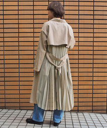 バックプリーツロングトレンチコート