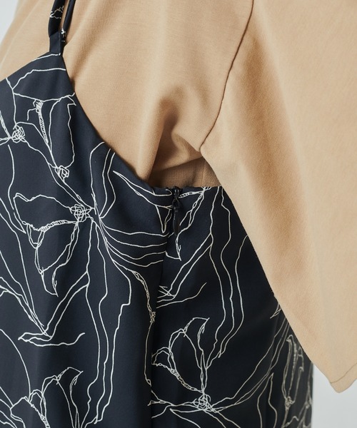 natural couture(ナチュラルクチュール)の「線画フラワープリントキャミワンピース(ワンピース・レディース・オフホワイト/ブラック・FREE)」の14枚目の写真