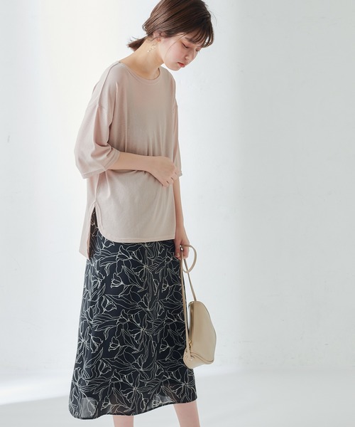 natural couture（ナチュラルクチュール）の「線画フラワー