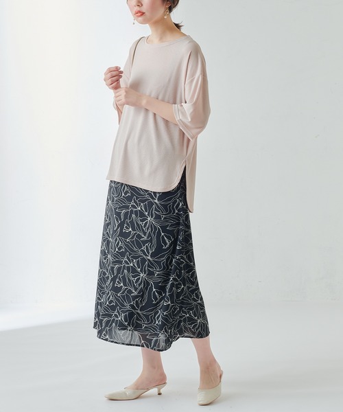 natural couture(ナチュラルクチュール)の「線画フラワープリントキャミワンピース(ワンピース・レディース・オフホワイト/ブラック・FREE)」の20枚目の写真