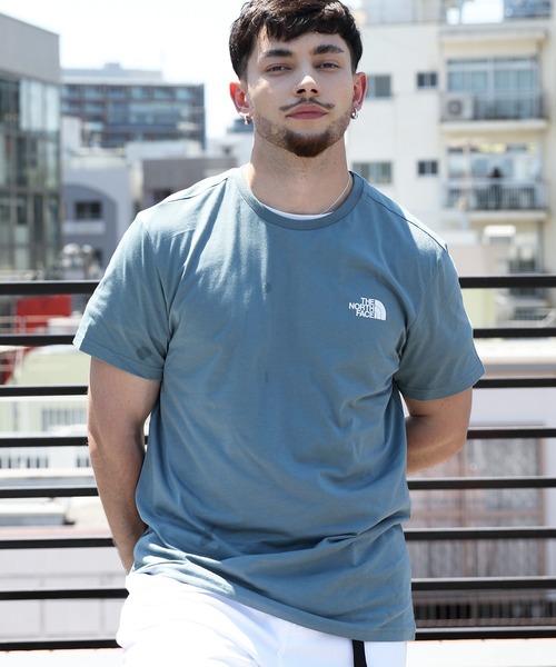 THE NORTH FACE(ザノースフェイス)の「THE NORTH FACE ロゴ半袖Tシャツ(Tシャツ/カットソー・メンズ・ホワイト系その他/ブラック系その他/ホワイト系その他2/ブラック系その他2/ブラック系その他3/グレー/オレンジ/エメラルド/レッド/ネイビー/グリーン系その他/ブラック系その他4/グリーン系その他3/グリーン系その他4/ベージュ/レッド系その他/イエロー系その他/ヘザーグレー/イエロー/ブルー/ダークベージュ/その他/グリーン系その他2/ブルー系その他3/グリーン系その他5/ブルー系その他2/ブルー系その他/その他1/グリーン系その他6/ブラック系その他5・SMALL/MEDIUM/LARGE/X-LARGE/X-SMALL)」の21枚目の写真