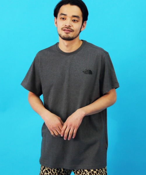 THE NORTH FACE(ザノースフェイス)の「THE NORTH FACE ロゴ半袖Tシャツ(Tシャツ/カットソー・メンズ・ホワイト系その他/ブラック系その他/ホワイト系その他2/ブラック系その他2/ブラック系その他3/グレー/オレンジ/エメラルド/レッド/ネイビー/グリーン系その他/ブラック系その他4/グリーン系その他3/グリーン系その他4/ベージュ/レッド系その他/イエロー系その他/ヘザーグレー/イエロー/ブルー/ダークベージュ/その他/グリーン系その他2/ブルー系その他3/グリーン系その他5/ブルー系その他2/ブルー系その他/その他1/グリーン系その他6/ブラック系その他5・SMALL/MEDIUM/LARGE/X-LARGE/X-SMALL)」の9枚目の写真