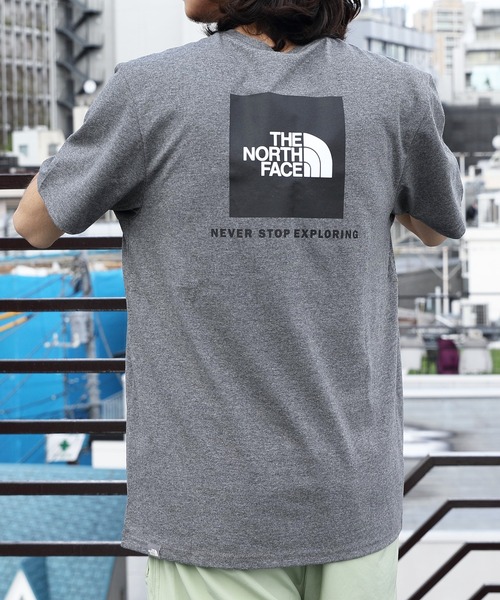 THE NORTH FACE(ザノースフェイス)の「THE NORTH FACE ロゴ半袖Tシャツ(Tシャツ/カットソー・メンズ・ホワイト系その他/ブラック系その他/ホワイト系その他2/ブラック系その他2/ブラック系その他3/グレー/オレンジ/エメラルド/レッド/ネイビー/グリーン系その他/ブラック系その他4/グリーン系その他3/グリーン系その他4/ベージュ/レッド系その他/イエロー系その他/ヘザーグレー/イエロー/ブルー/ダークベージュ/その他/グリーン系その他2/ブルー系その他3/グリーン系その他5/ブルー系その他2/ブルー系その他/その他1/グリーン系その他6/ブラック系その他5・SMALL/MEDIUM/LARGE/X-LARGE/X-SMALL)」の10枚目の写真