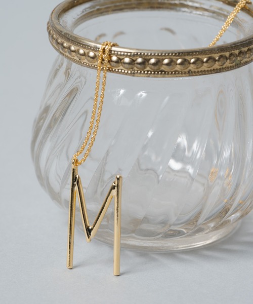 SALON（サロン）の「【 SALON / サロン 】 オリジナル手書き風イニシャルロングネックレス ★（ネックレス・レディース・A/C/E/H/K/N/R/S/T/Y/M・FREE）」の6枚目の写真