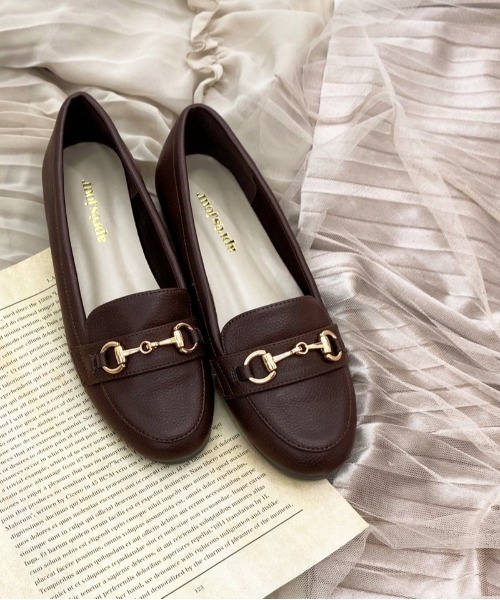 apres jour（アプレジュール）の「フェイクレザーフラットビットローファー【ZOZOTOWN限定アイテム】（ローファー・レディース・ダークブラウン/ボルドー・SMALL/MEDIUM/LARGE/X-LARGE）」の2枚目の写真