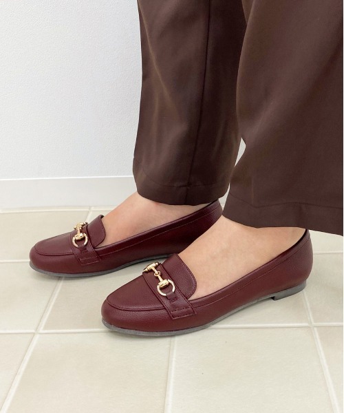 apres jour（アプレジュール）の「フェイクレザーフラットビットローファー【ZOZOTOWN限定アイテム】（ローファー・レディース・ダークブラウン/ボルドー・SMALL/MEDIUM/LARGE/X-LARGE）」の4枚目の写真