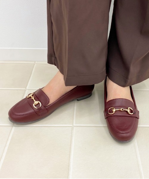 apres jour（アプレジュール）の「フェイクレザーフラットビットローファー【ZOZOTOWN限定アイテム】（ローファー・レディース・ダークブラウン/ボルドー・SMALL/MEDIUM/LARGE/X-LARGE）」の5枚目の写真