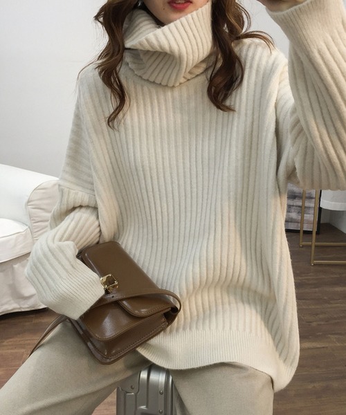 Girly Doll(ガーリードール)の「タートルリブニット(ニット/セーター・レディース・ブラック/パープル/グレー/ピンク/イエロー/ブルー/グリーン/アイボリー/モカ・FREE)」の2枚目の写真