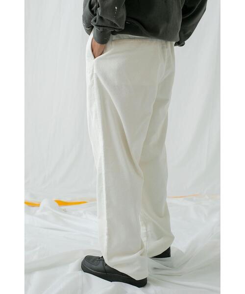 MONKEY TIME（モンキータイム）の「＜monkey time＞ 8WALE SOFT CORDUROY 1P WIDE EASY/イージーパンツ（その他パンツ・メンズ・ブラック/オフホワイト/ターコイズブルー・L/S/M）」の17枚目の写真
