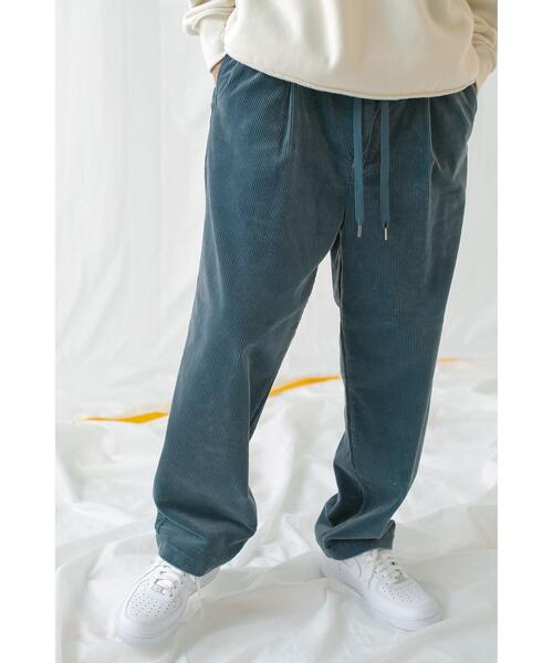 MONKEY TIME（モンキータイム）の「＜monkey time＞ 8WALE SOFT CORDUROY 1P WIDE EASY/イージーパンツ（その他パンツ・メンズ・ブラック/オフホワイト/ターコイズブルー・L/S/M）」の5枚目の写真
