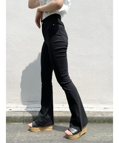 ENVYM(アンビー)の「フレアカラージェギンス(その他パンツ・レディース・ブラック・S/M)」の8枚目の写真