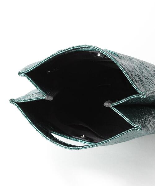 BEAUTY&YOUTH UNITED ARROWS（ビューティーアンドユースユナイテッドアローズ）の「BY スクエアメタル エンボストートバッグ（トートバッグ・レディース・シルバー/ケリー・FREE）」の10枚目の写真