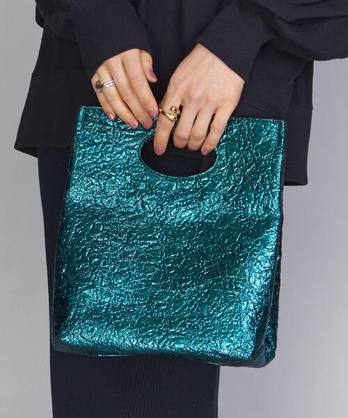 BEAUTY&YOUTH UNITED ARROWS（ビューティーアンドユースユナイテッドアローズ）の「BY スクエアメタル エンボストートバッグ（トートバッグ・レディース・シルバー/ケリー・FREE）」の6枚目の写真