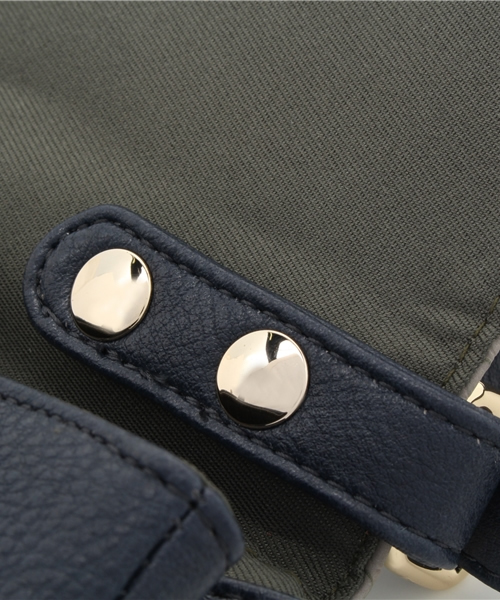 OUTLET（アウトレット）の「【ear PAPILLONNER】ヘビクラ（クラッチバッグ・レディース・ネイビー・FREE）」の9枚目の写真
