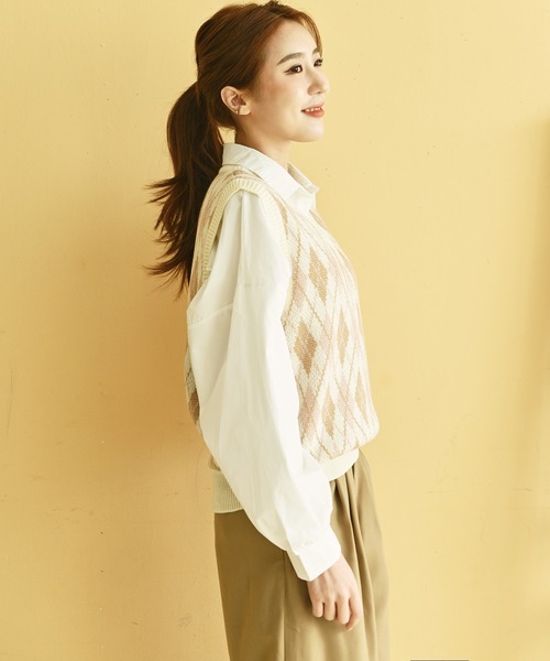 me+em select(ミームセレクト)の「アーガイルナチュラルニットベスト(ベスト・レディース・ベージュ/イエロー/アイボリー/ミント・FREE)」の9枚目の写真