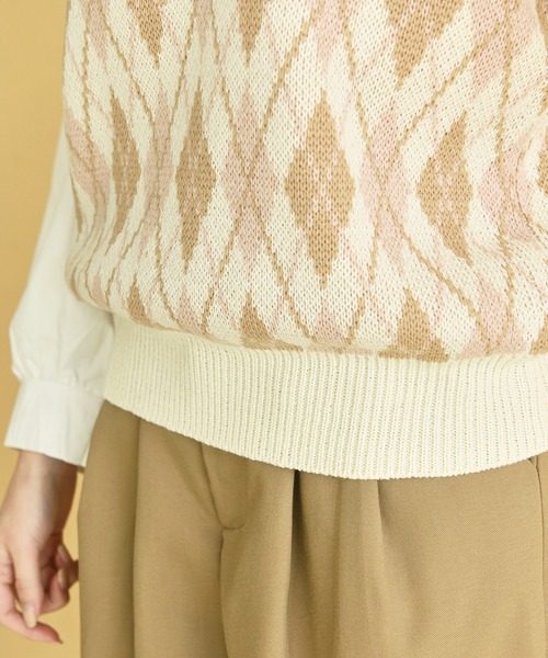 me+em select(ミームセレクト)の「アーガイルナチュラルニットベスト(ベスト・レディース・ベージュ/イエロー/アイボリー/ミント・FREE)」の14枚目の写真