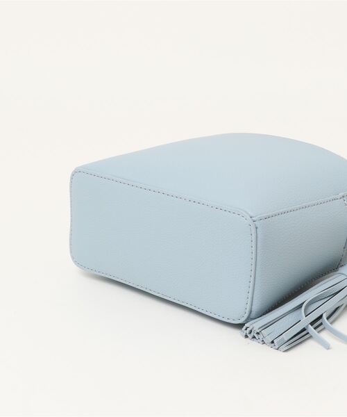 HONEYSUCKLE ROSE（ハニーサックルローズ）の「【HONEYSUCKLE ROSE】タッセルスクエアショルダー（ショルダーバッグ・レディース・ブラウン/ブルー/ブラック・ONE SIZE）」の9枚目の写真