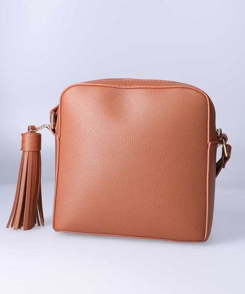 HONEYSUCKLE ROSE（ハニーサックルローズ）の「【HONEYSUCKLE ROSE】タッセルスクエアショルダー（ショルダーバッグ・レディース・ブラウン/ブルー/ブラック・ONE SIZE）」の12枚目の写真